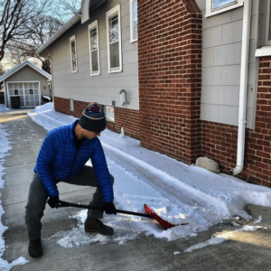 shoveling technique squat